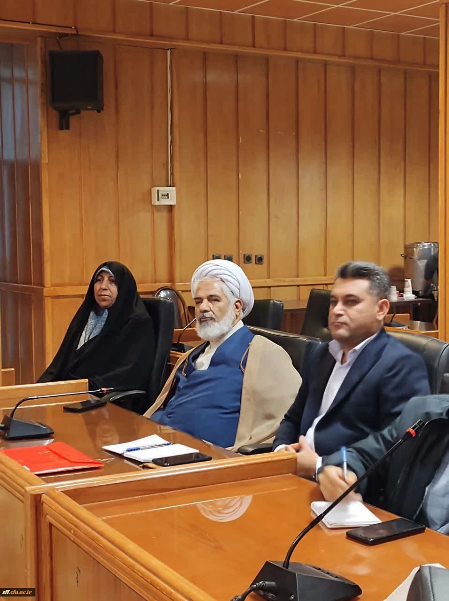 جلسه ستاد شاهد و ایثارگران دانشگاه فرهنگیان استان فارس 5