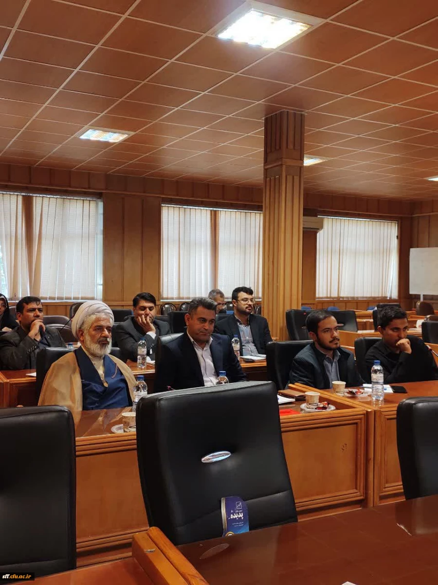 جلسه ستاد شاهد و ایثارگران دانشگاه فرهنگیان استان فارس 6