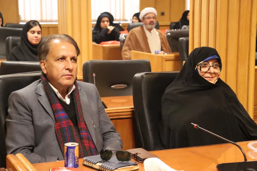 ویژه برنامه یلدایی دانشجویان شاهد و ایثارگر
 4