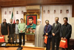 ویژه برنامه یلدایی دانشجویان شاهد و ایثارگر
 10