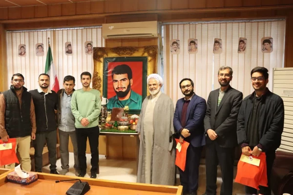 ویژه برنامه یلدایی دانشجویان شاهد و ایثارگر
 10