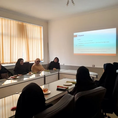 برگزاری کارگاه آشنایی با ویتامین ها ویژه کارکنان و اساتید 
دانشگاه فرهنگیان فارس – واحد سلمان فارسی 4