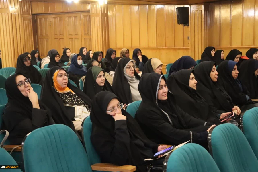 برگزاری کارگاه "خودسازی، جامعه پردازی و تمدن سازی" با هدف تبیین جایگاه دانشگاه فرهنگیان در تربیت نسل آینده 7