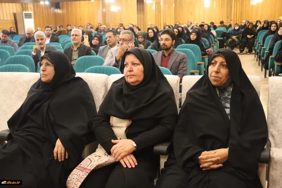 برگزاری کارگاه "خودسازی، جامعه پردازی و تمدن سازی" با هدف تبیین جایگاه دانشگاه فرهنگیان در تربیت نسل آینده 4