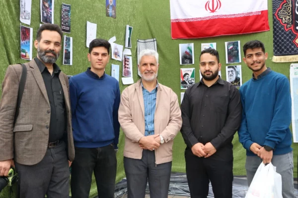 حضور پرشور خانواده دانشگاه فرهنگیان استان فارس در راهپیمایی روز جهانی قدس ۱۴۰۴  6