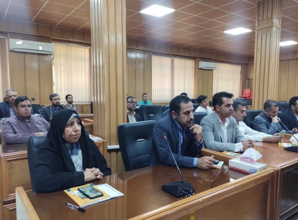 نشست بصیرتی سیاسی اساتید دانشگاه فرهنگیان استان فارس
 4